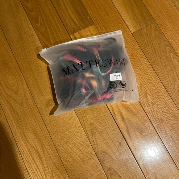 Brand New 3 Piece Swimsuit - Picture 5 of 5